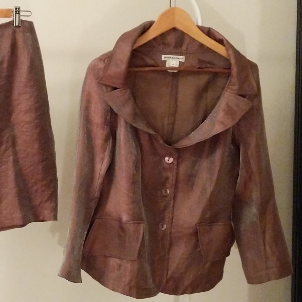 Jacqueline Conoir wide collar, 3/4 slash sleeve iridescent brown jacket, size 12